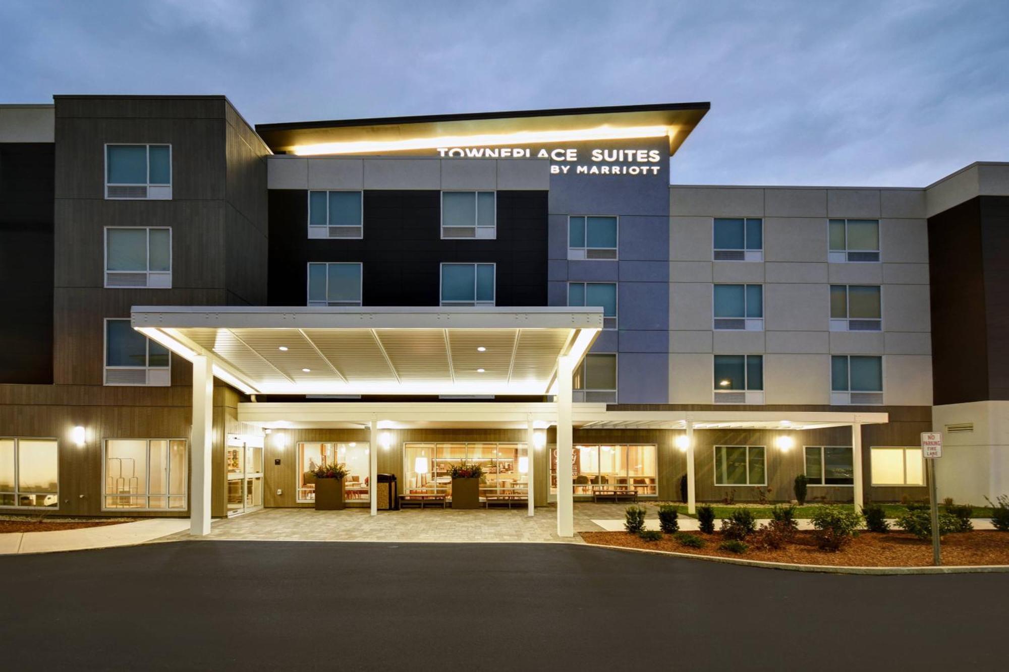 Towneplace Suites By Marriott Fall River Westport Екстер'єр фото